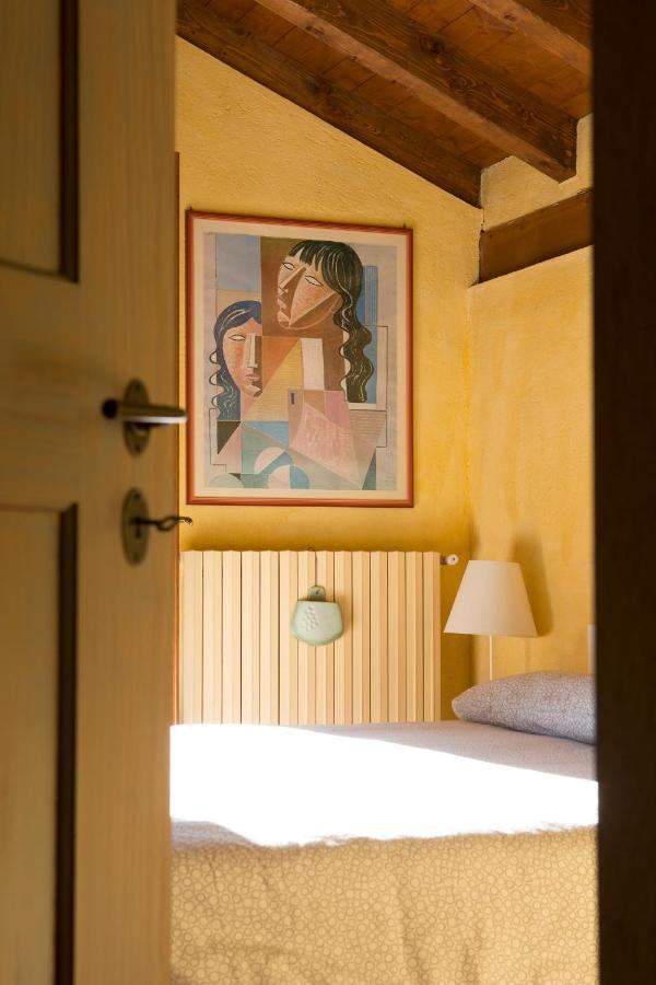 Violina Casa Vacanze Pettenasco Exterior foto